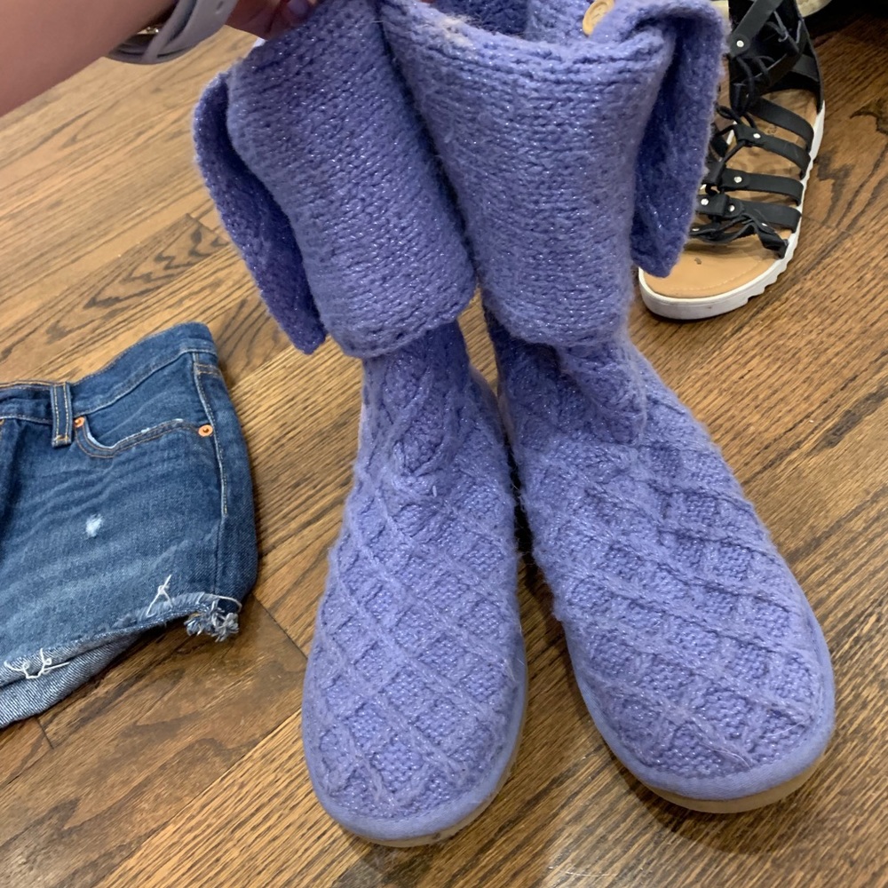 COPY - Knitted purple uggs size 8
